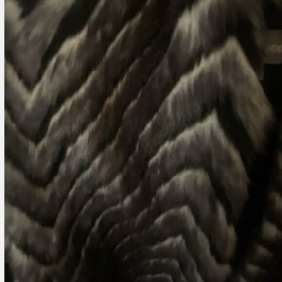 Lola & Sophie Faux Fur Vest Chevron Animal Print Black Gray Made in USA - Picture 6 of 9